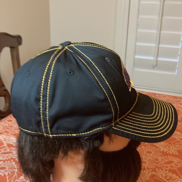Los Angeles Lakers hats. - Picture 4 of 12